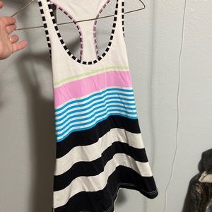 Lululemon tank